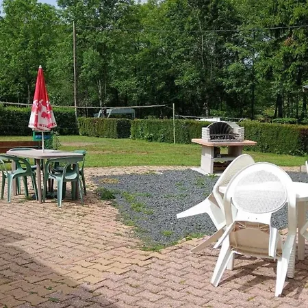 Mobil Avec Terrasse - 3 Pers. - Api-1-52-2028 * La Tour-d'Auvergne