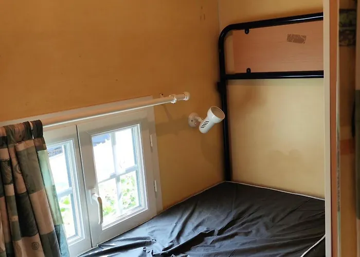 Mobil Avec Terrasse - 3 Pers. - Api-1-52-2028 * Ла-Тур-д'Овернь