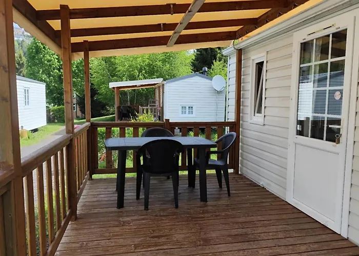 Mobil Avec Terrasse - 3 Pers. - Api-1-52-2028 *