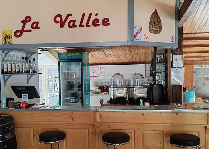 Mobil Avec Terrasse - 3 Pers. - Api-1-52-2028 Ла-Тур-д'Овернь